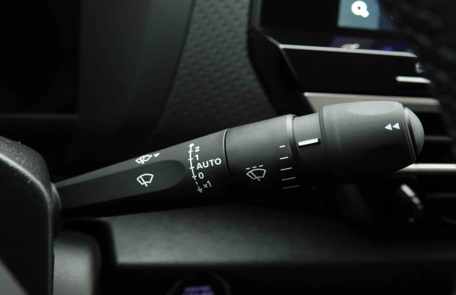 CITROEN_CITROEN_C4_2654665_16.jpg CITROEN_CITROEN_C4_2654665_16.jpg