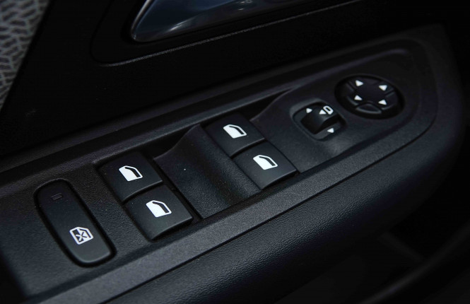 CITROEN_CITROEN_C4_2654904_20.jpg CITROEN_CITROEN_C4_2654904_20.jpg