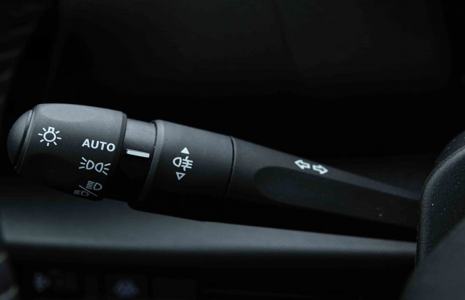 CITROEN_CITROEN_C4_2655104_16.jpg CITROEN_CITROEN_C4_2655104_16.jpg