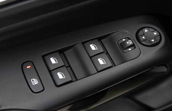 CITROEN_CITROEN_C5AIRCROS_2654072_21.jpg CITROEN_CITROEN_C5AIRCROS_2654072_21.jpg