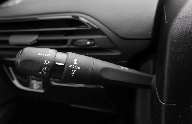 CITROEN_CITROEN_GRANDC4SPA_2551014_15.jpg CITROEN_CITROEN_GRANDC4SPA_2551014_15.jpg