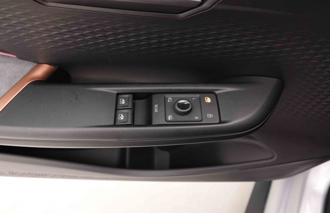 CUPRA_CUPRA_BORN_2549509_20.jpg