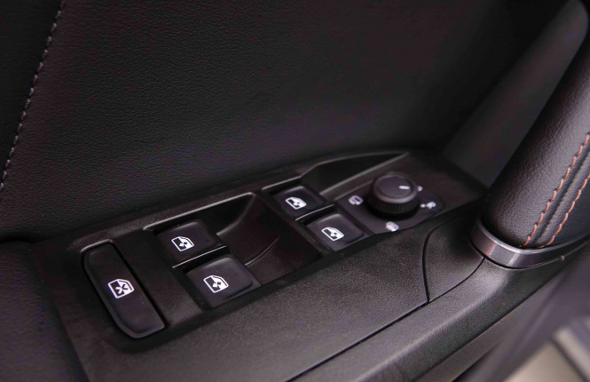 CUPRA_CUPRA_FORMENTOR_2547486_19.jpg