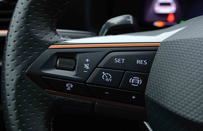 CUPRA_CUPRA_LEON_2655328_16.jpg