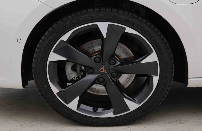 CUPRA_CUPRA_LEON_2655328_20.jpg