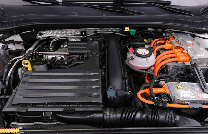 CUPRA_CUPRA_LEON_2655328_21.jpg