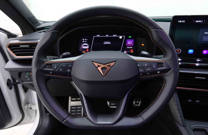 CUPRA_CUPRA_LEON_2655328_8.jpg