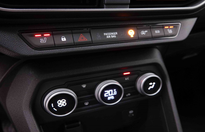 DACIA_DACIA_SANDERO_2549314_12.jpg