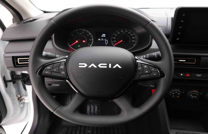 DACIA_DACIA_SANDERO_2652874_8.jpg