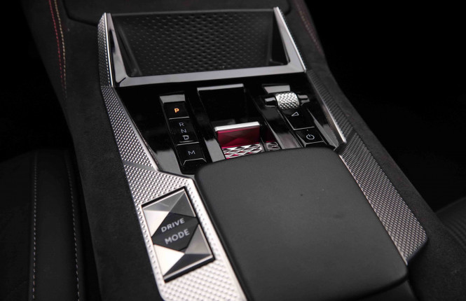 DS_DS_DS4_2550410_14.jpg DS_DS_DS4_2550410_14.jpg