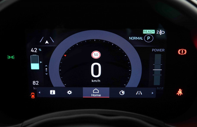 FIAT_FIAT_500C_2653938_16.jpg FIAT_FIAT_500C_2653938_16.jpg