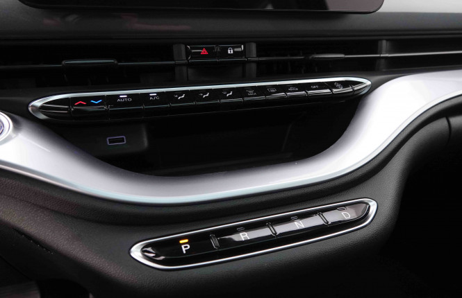 FIAT_FIAT_500E_2550752_13.jpg FIAT_FIAT_500E_2550752_13.jpg