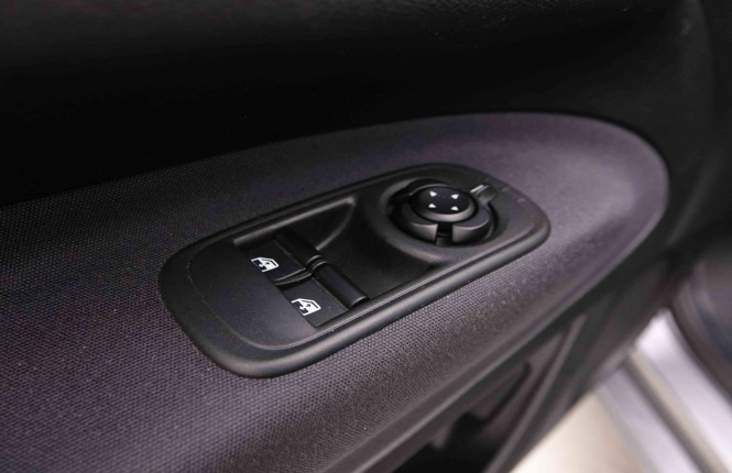 FIAT_FIAT_500E_2550752_19.jpg FIAT_FIAT_500E_2550752_19.jpg