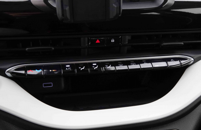 FIAT_FIAT_500E_2551108_36.jpg FIAT_FIAT_500E_2551108_36.jpg