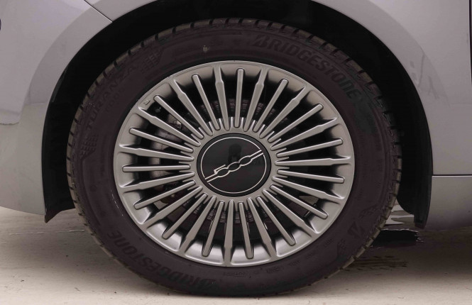 FIAT_FIAT_500E_2652390_20.jpg