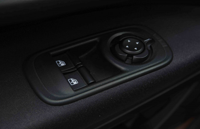 FIAT_FIAT_500E_2654268_20.jpg FIAT_FIAT_500E_2654268_20.jpg