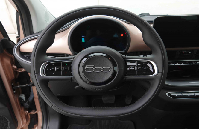 FIAT_FIAT_500E_2654268_7.jpg FIAT_FIAT_500E_2654268_7.jpg