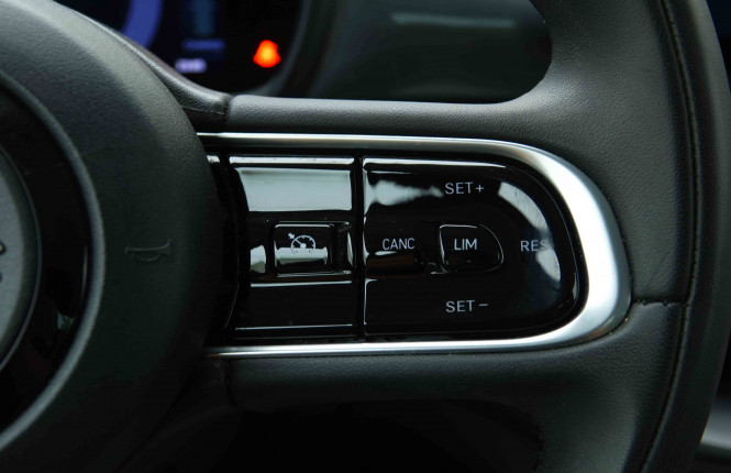 FIAT_FIAT_500E_2654270_20.jpg FIAT_FIAT_500E_2654270_20.jpg