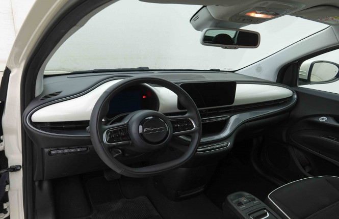 FIAT_FIAT_500E_2654271_7.jpg FIAT_FIAT_500E_2654271_7.jpg