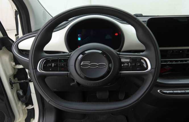 FIAT_FIAT_500E_2654271_8.jpg FIAT_FIAT_500E_2654271_8.jpg
