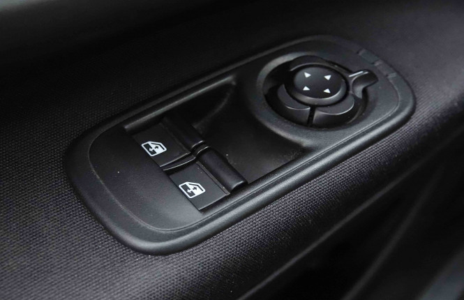 FIAT_FIAT_500E_2654272_21.jpg FIAT_FIAT_500E_2654272_21.jpg