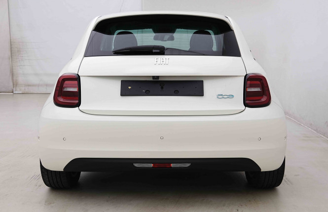 FIAT_FIAT_500E_2654273_30.jpg FIAT_FIAT_500E_2654273_30.jpg