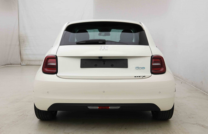 FIAT_FIAT_500E_2654277_29.jpg FIAT_FIAT_500E_2654277_29.jpg