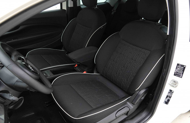FIAT_FIAT_500E_2654277_6.jpg FIAT_FIAT_500E_2654277_6.jpg