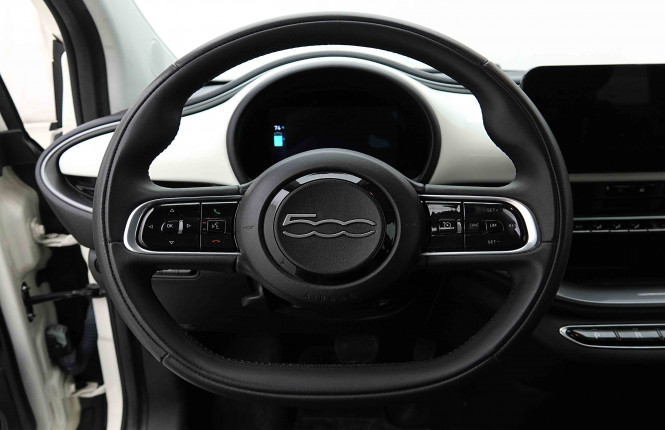 FIAT_FIAT_500E_2654277_8.jpg FIAT_FIAT_500E_2654277_8.jpg