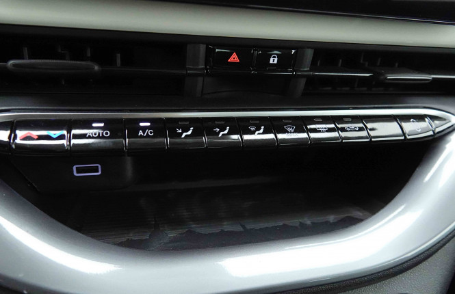FIAT_FIAT_500E_2654278_13.jpg FIAT_FIAT_500E_2654278_13.jpg