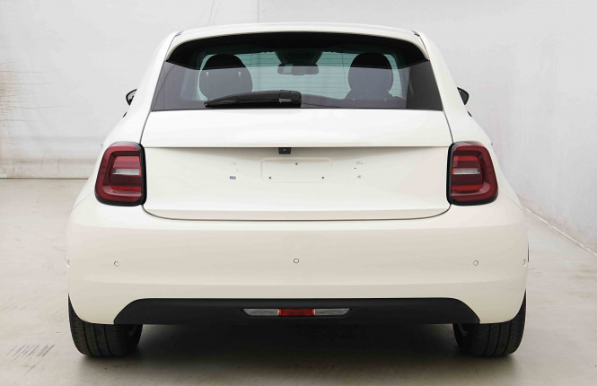 FIAT_FIAT_500E_2654278_30.jpg FIAT_FIAT_500E_2654278_30.jpg