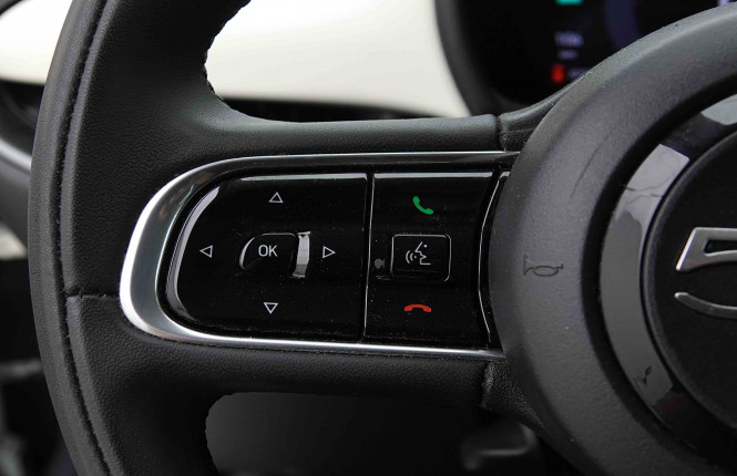 FIAT_FIAT_500E_2654280_18.jpg FIAT_FIAT_500E_2654280_18.jpg