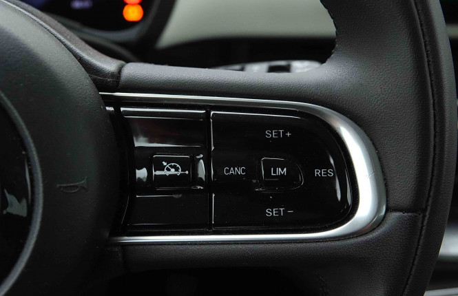 FIAT_FIAT_500E_2654280_19.jpg FIAT_FIAT_500E_2654280_19.jpg