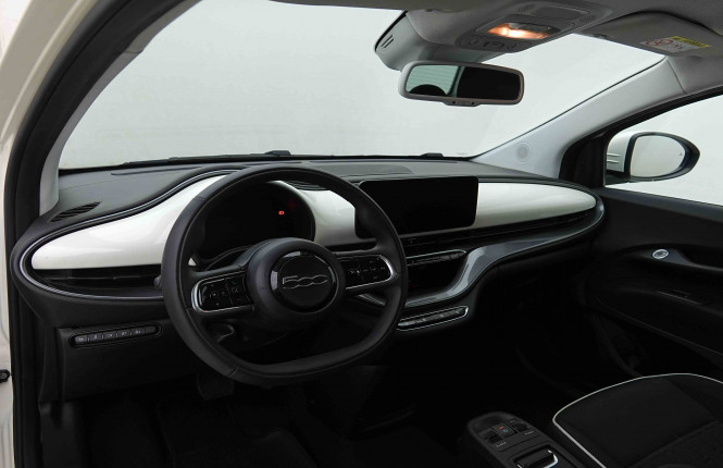 FIAT_FIAT_500E_2654280_7.jpg FIAT_FIAT_500E_2654280_7.jpg