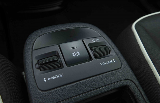 FIAT_FIAT_500E_2654282_14.jpg