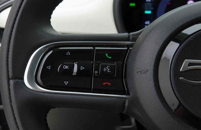 FIAT_FIAT_500E_2654282_18.jpg