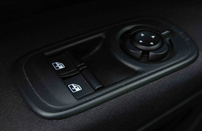 FIAT_FIAT_500E_2654283_21.jpg FIAT_FIAT_500E_2654283_21.jpg