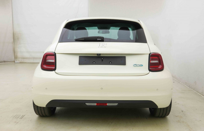 FIAT_FIAT_500E_2654283_29.jpg FIAT_FIAT_500E_2654283_29.jpg