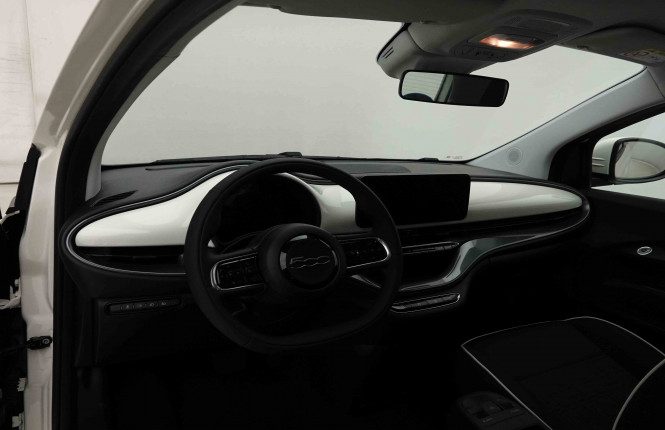 FIAT_FIAT_500E_2654498_7.jpg FIAT_FIAT_500E_2654498_7.jpg