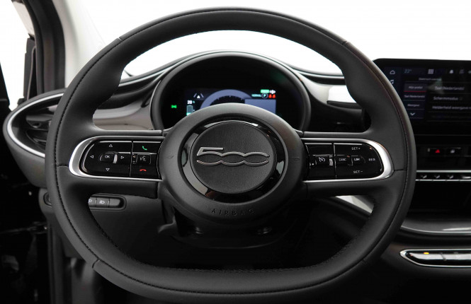 FIAT_FIAT_500E_2654507_7.jpg FIAT_FIAT_500E_2654507_7.jpg
