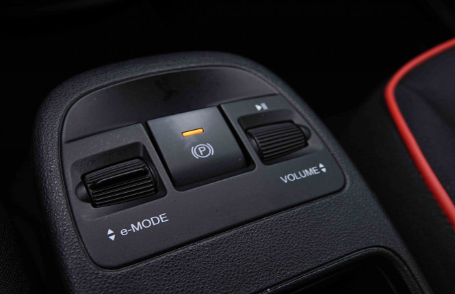 FIAT_FIAT_500E_2655011_11.jpg