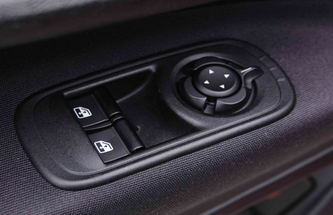 FIAT_FIAT_500E_2655011_18.jpg