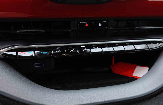 FIAT_FIAT_500E_2655011_9.jpg