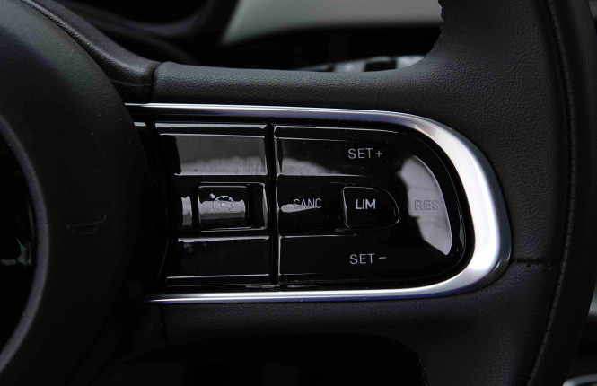 FIAT_FIAT_500E_2655014_18.jpg