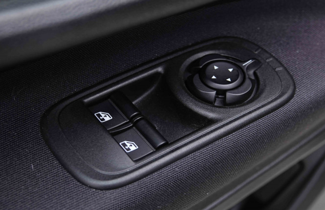 FIAT_FIAT_500E_2655014_20.jpg