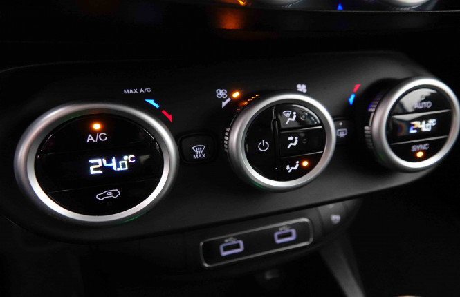 FIAT_FIAT_500X_2652310_12.jpg FIAT_FIAT_500X_2652310_12.jpg