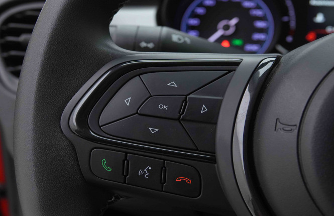 FIAT_FIAT_500X_2655199_16.jpg FIAT_FIAT_500X_2655199_16.jpg