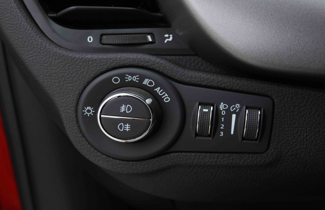 FIAT_FIAT_500X_2655199_18.jpg FIAT_FIAT_500X_2655199_18.jpg