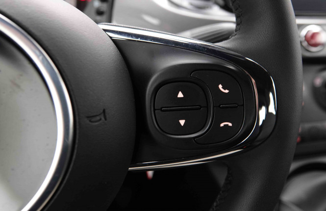 FIAT_FIAT_500_2551004_17.jpg FIAT_FIAT_500_2551004_17.jpg