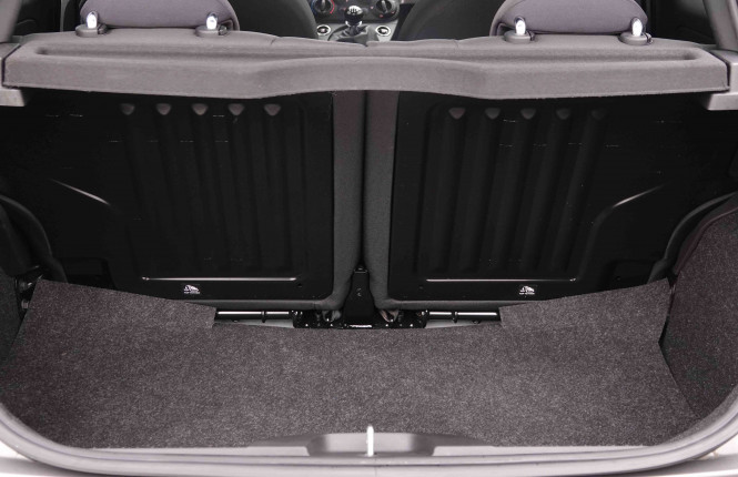 FIAT_FIAT_500_2551004_5.jpg FIAT_FIAT_500_2551004_5.jpg